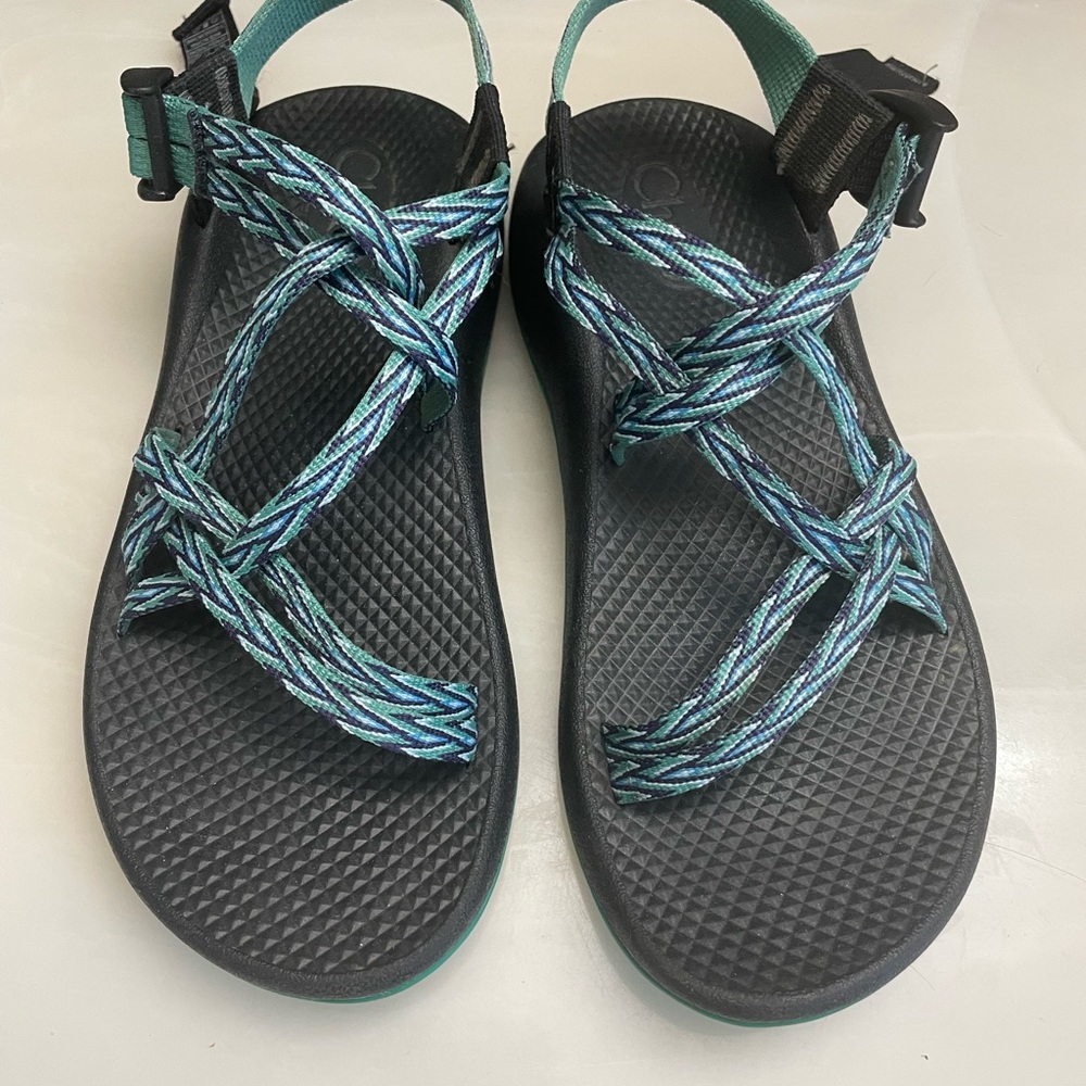 Women’s Chacos- Size 5